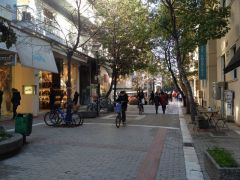 Φώτορεπορτάζ στους δρόμους της Λάρισας