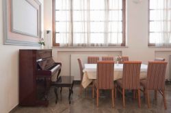 Karalis City Hotel