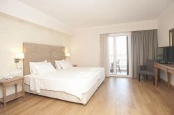 Karalis City Hotel