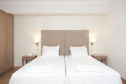 Karalis City Hotel