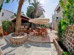 Kastro Studios & Apartments Spetses