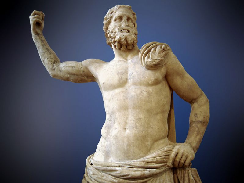 Ο Άστακας και το άγαλμα του Ποσειδώνα στη Μήλο.