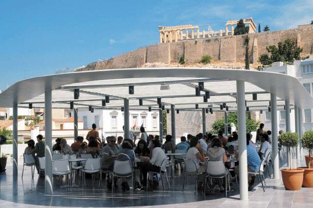 Σε ποια θέση κατατάσσεται το εστιατόριο του Μουσείου της Ακρόπολης;