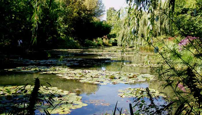 Περπατήστε στον κήπο του διάσημου ζωγράφου Monet!