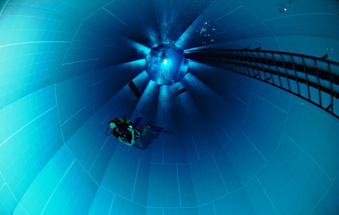 Nemo 33, η βαθύτερη πισίνα στον κόσμο