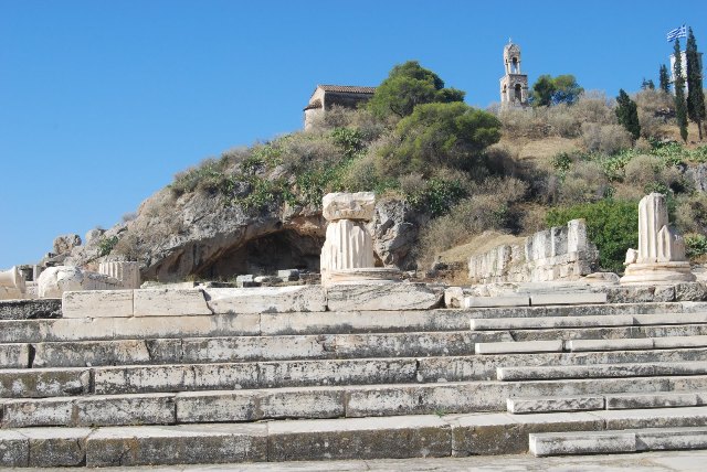 Στα καλλιτεχνικά δρώμενα της Ελευσίνας