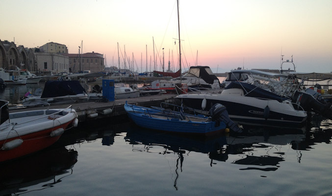 Apostolis Restaurants