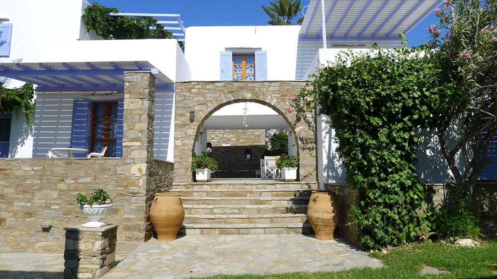 Elena Studios Paros