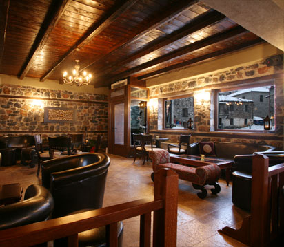 Grand suites - cafe bar